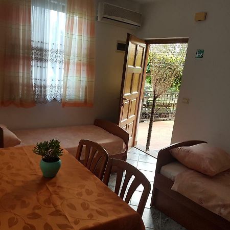 Apartman Edin 乌马格 外观 照片
